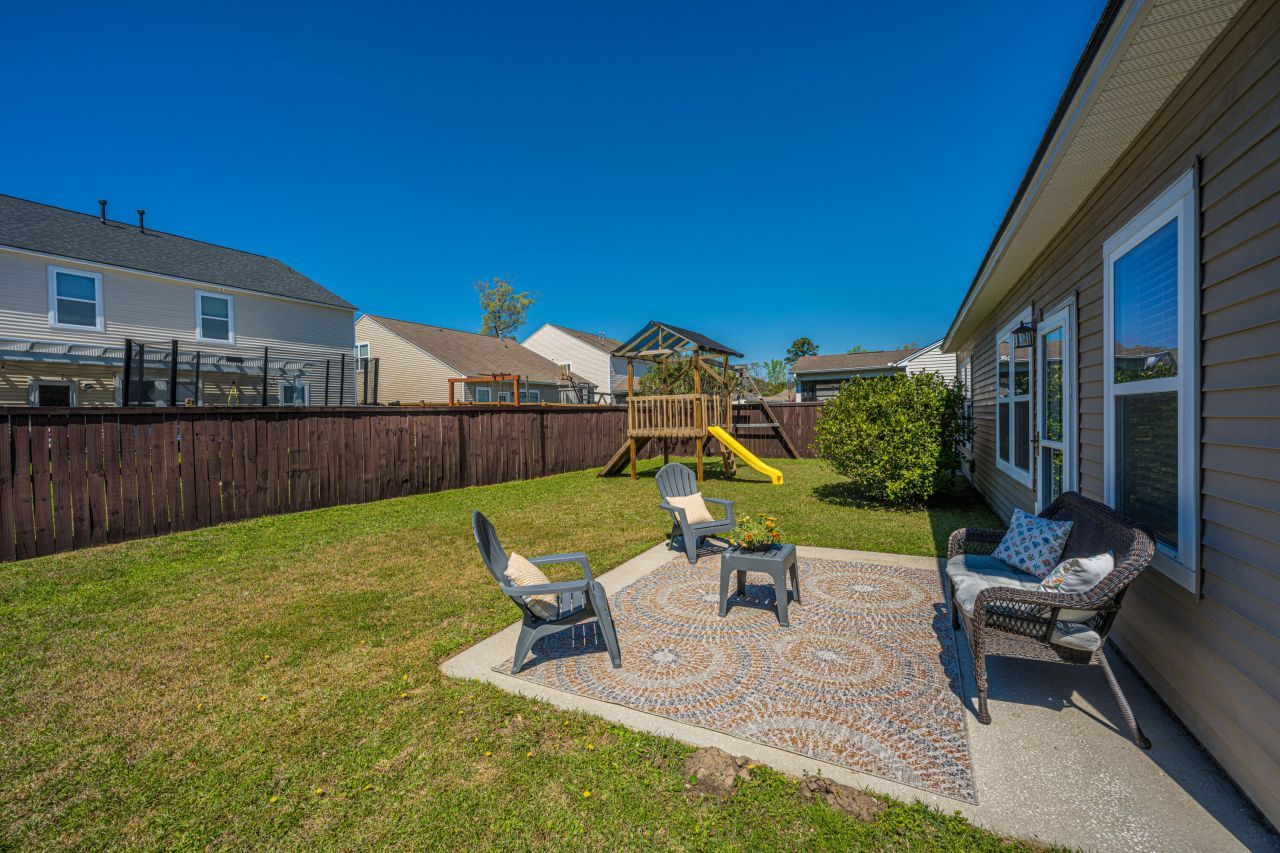 1821 Ground Pine Drive Photo 32