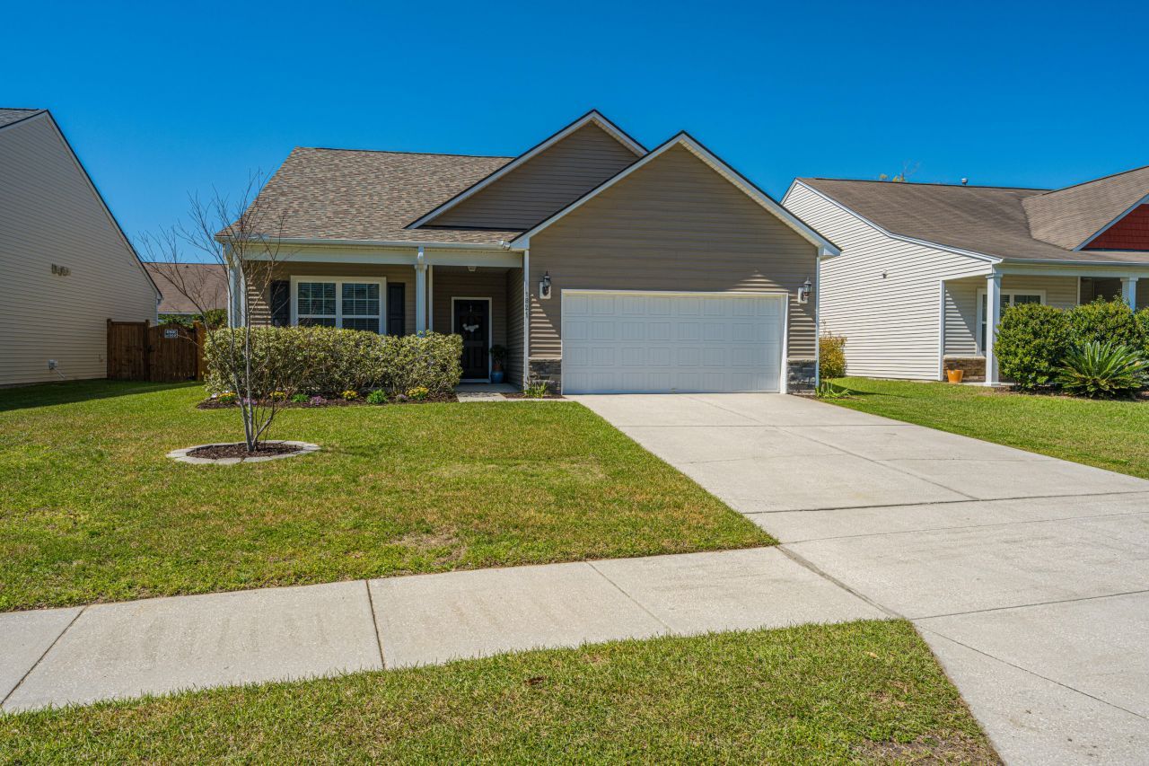 1821 Ground Pine Drive Photo 4