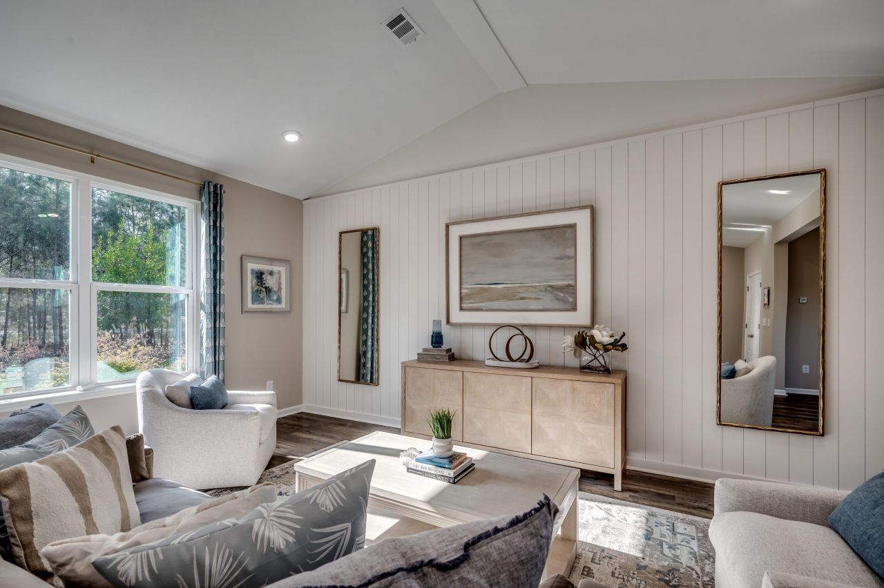 116 Buckingham Dr Photo 5