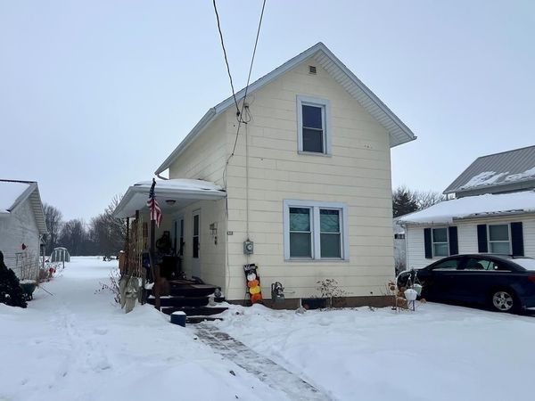 172 W Park Dr, Shelby, OH 44875