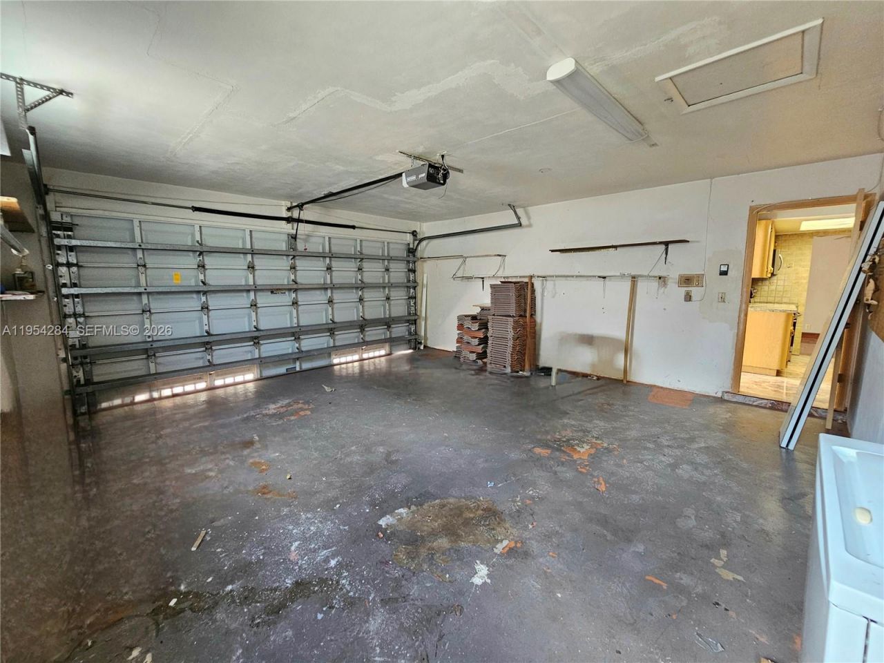 3241 NW 40th St, Lauderdale Lakes, FL 33309 Photo