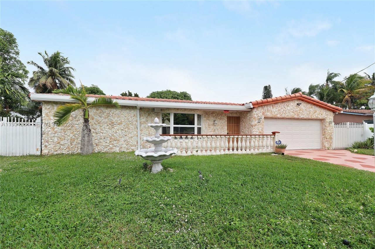 3241 NW 40th St, Lauderdale Lakes, FL 33309 Photo