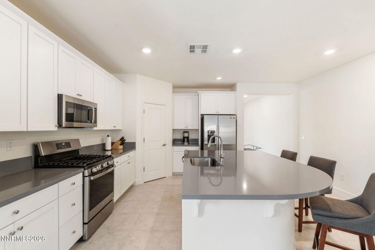 6407 Bucking Horse Drive, Sparks, NV 89436 Photo