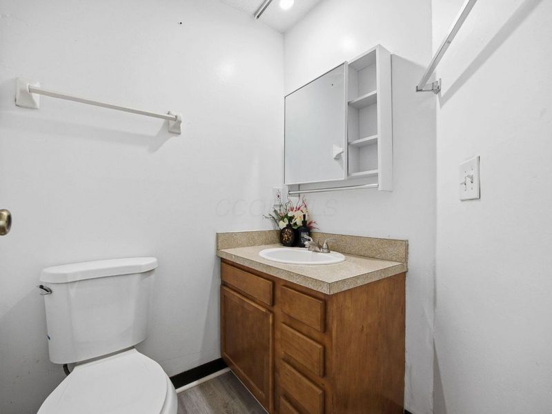 5258 Captains Court , Unit E, Columbus, OH 43220 Photo 19