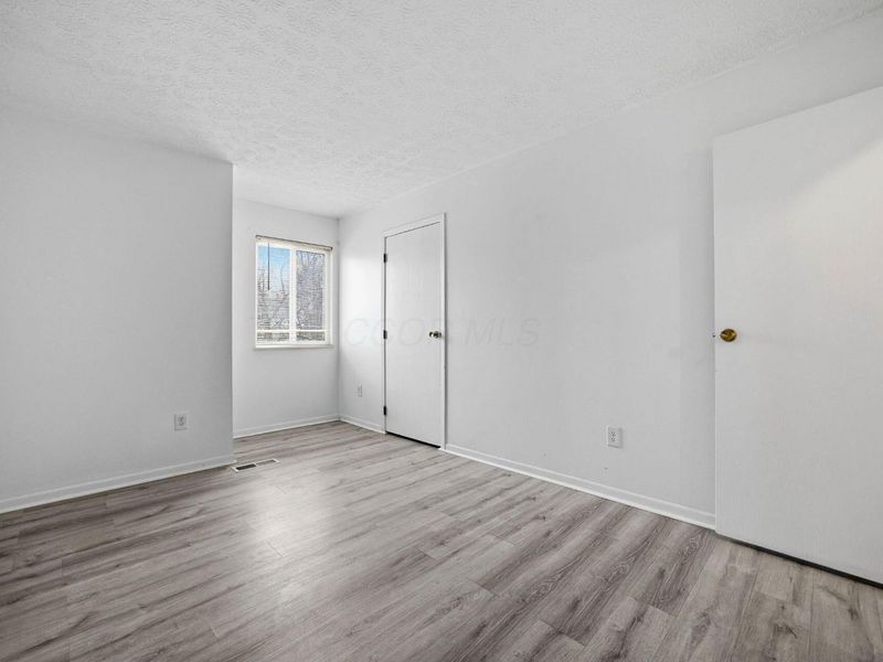 5258 Captains Court , Unit E, Columbus, OH 43220 Photo 22