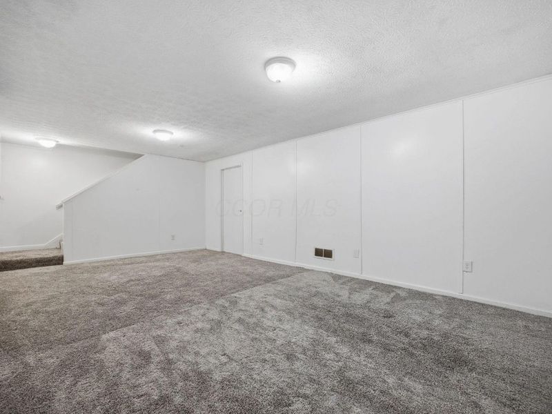 5258 Captains Court , Unit E, Columbus, OH 43220 Photo 29