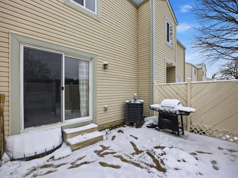 5258 Captains Court , Unit E, Columbus, OH 43220 Photo 34