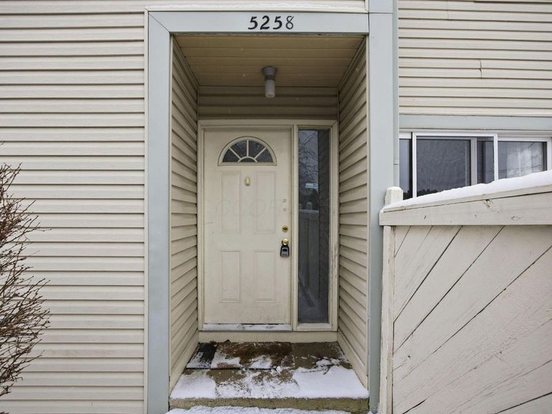 5258 Captains Court , Unit E, Columbus, OH 43220 Photo 39