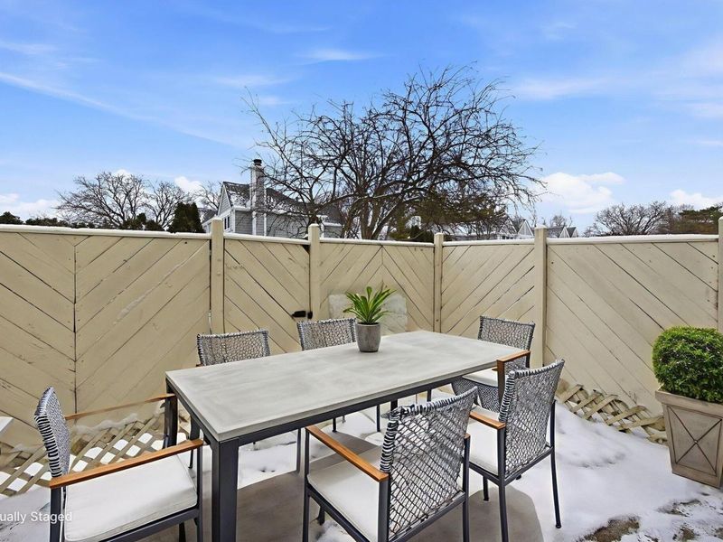 5258 Captains Court , Unit E, Columbus, OH 43220 Photo 46