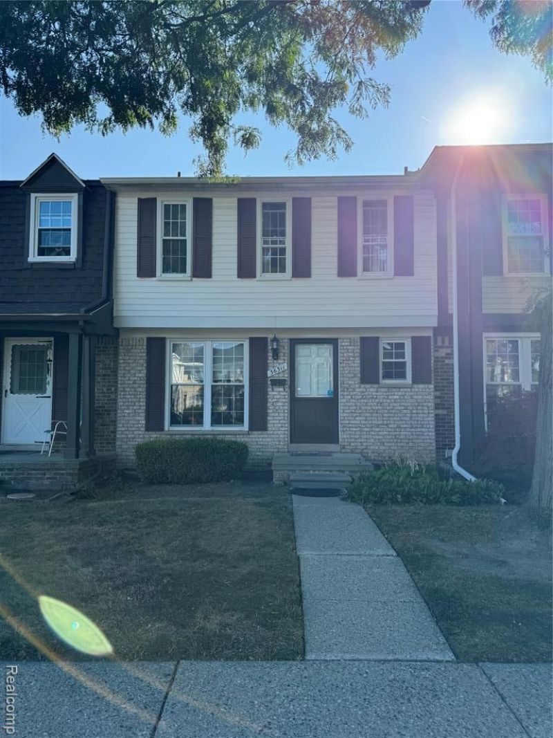 36311 Park Place Drive, Sterling Heights, MI 48310 Main Photo
