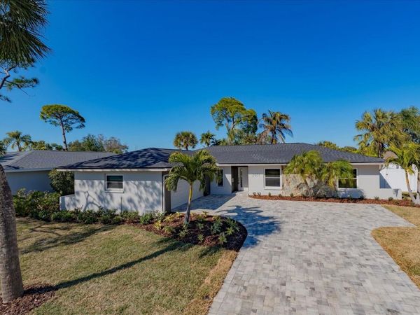 2031 TANGLEWOOD WAY NE, ST PETERSBURG, FL 33702