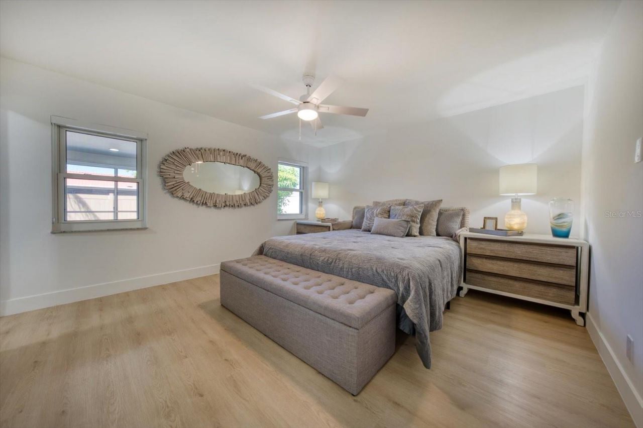 2031 Tanglewood Way Ne, Saint Petersburg, FL 33702 Photo