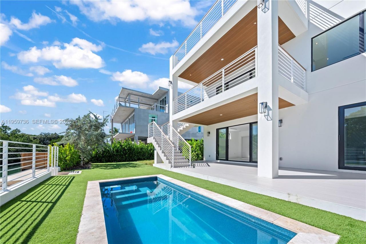 124 Orchid St, Plantation Key, FL 33070 Photo