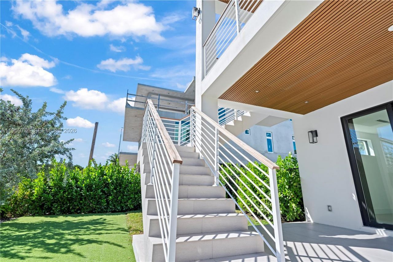 124 Orchid St, Plantation Key, FL 33070 Photo