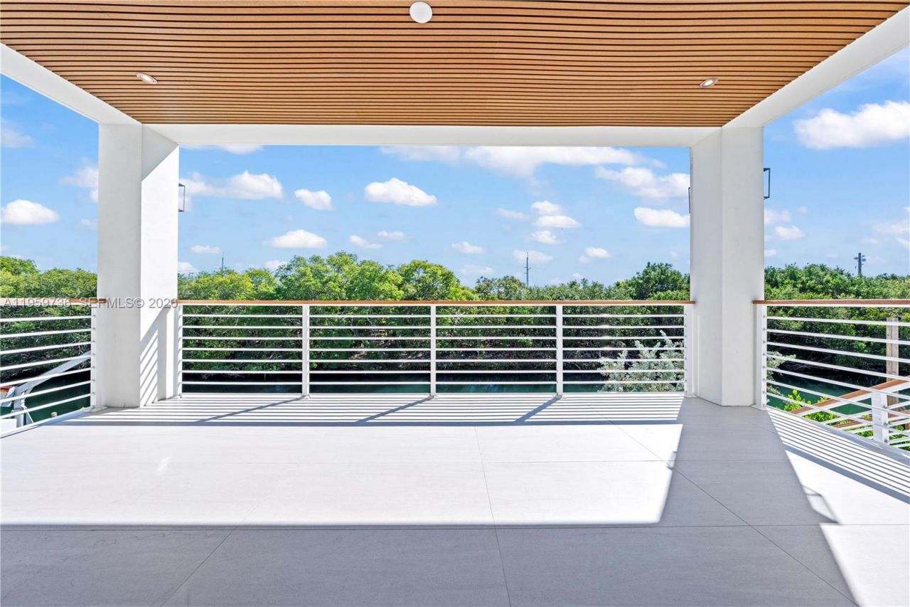 124 Orchid St, Plantation Key, FL 33070 Photo