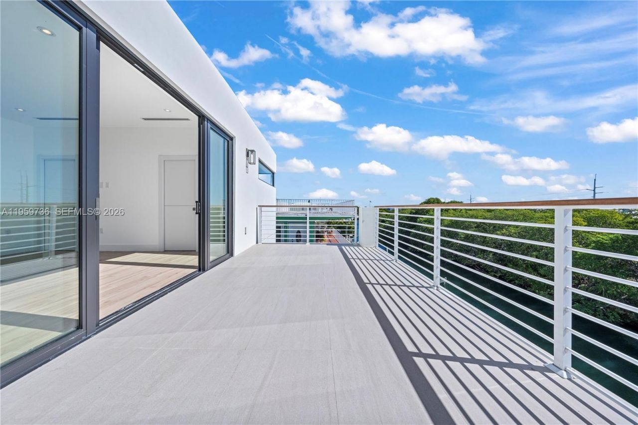 124 Orchid St, Plantation Key, FL 33070 Photo