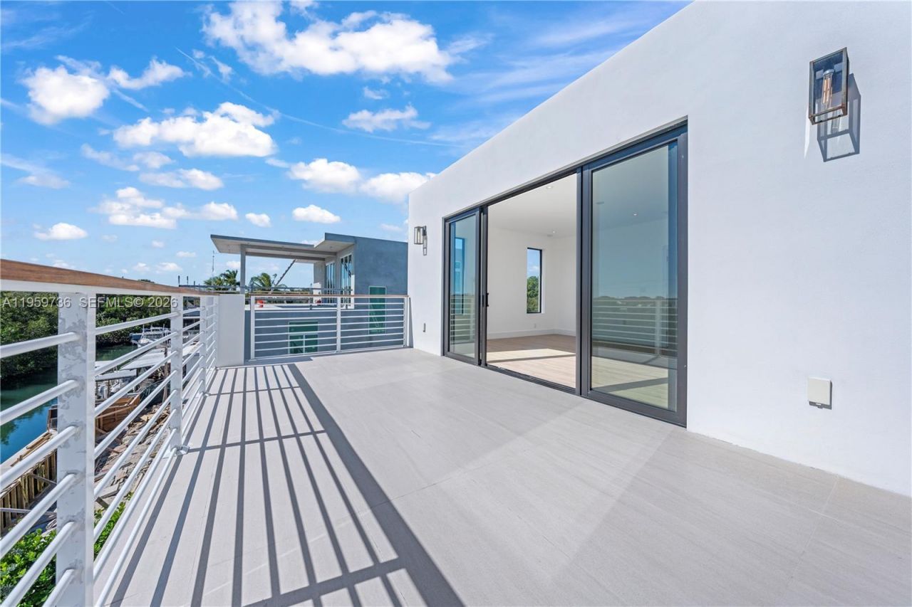 124 Orchid St, Plantation Key, FL 33070 Photo