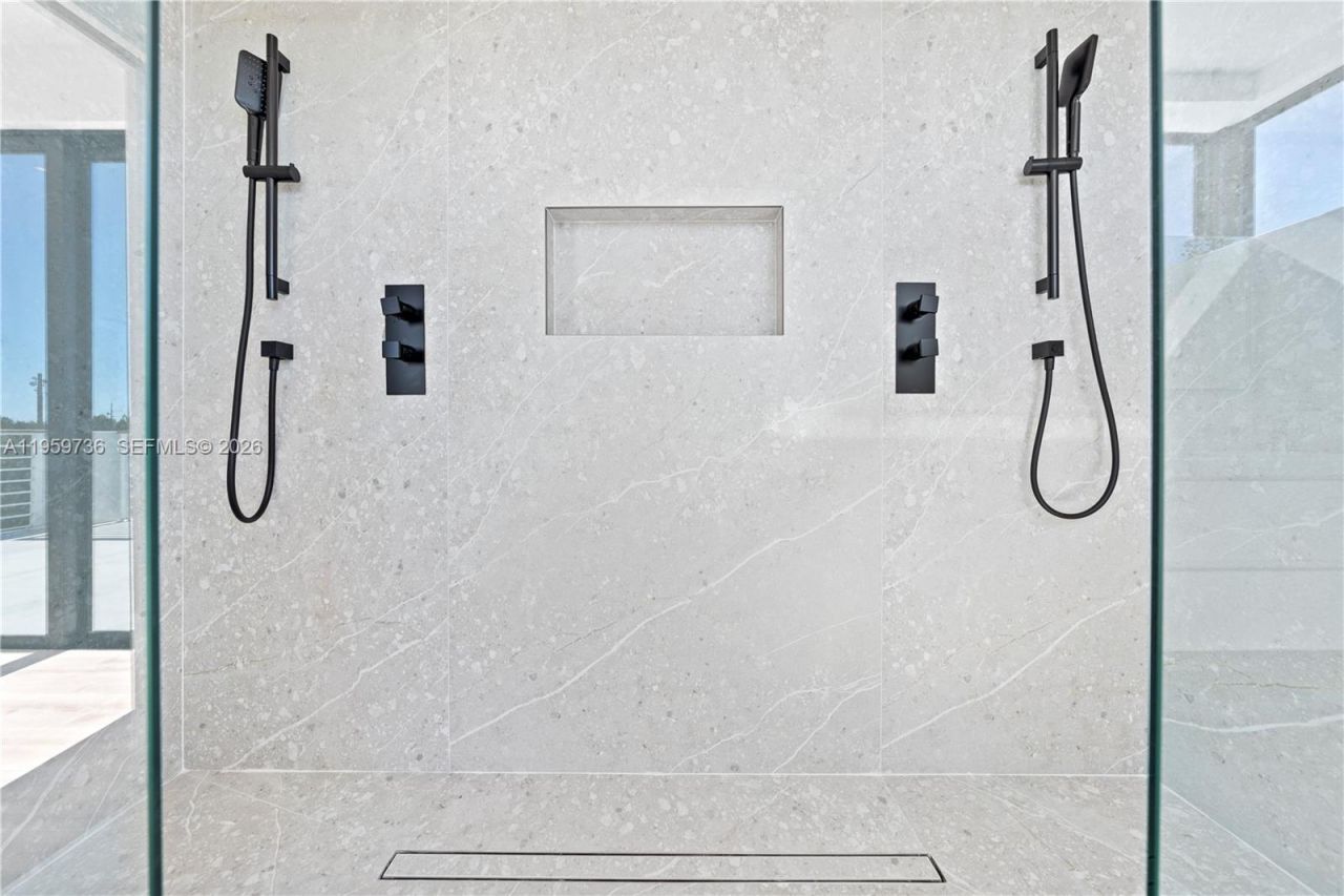 124 Orchid St, Plantation Key, FL 33070 Photo