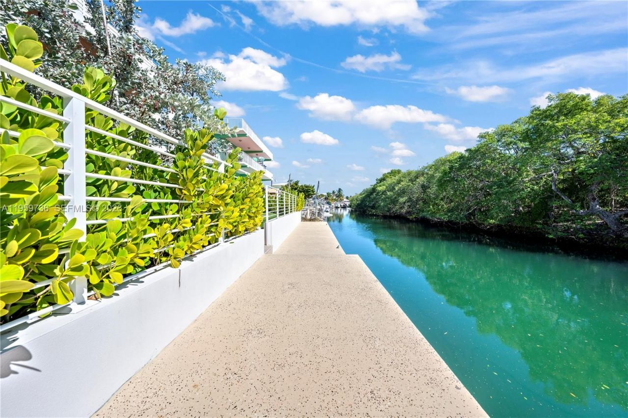 124 Orchid St, Plantation Key, FL 33070 Photo