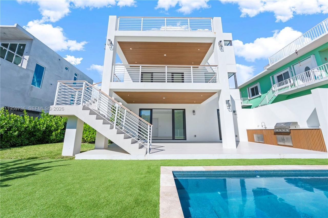 124 Orchid St, Plantation Key, FL 33070 Photo