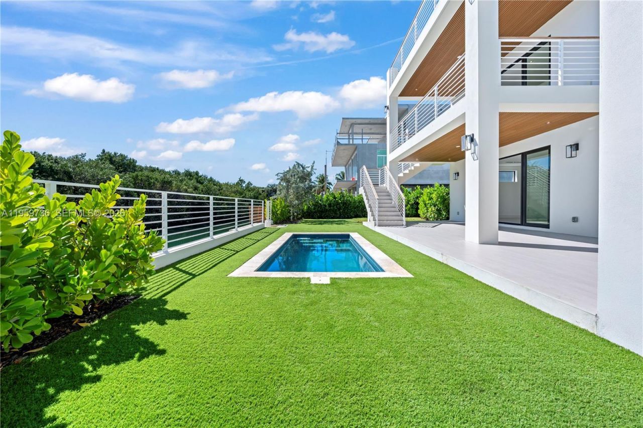 124 Orchid St, Plantation Key, FL 33070 Photo