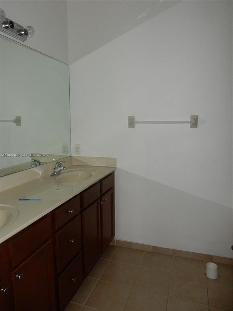 3467 W 89th Ter , Hialeah, FL 33018 Photo