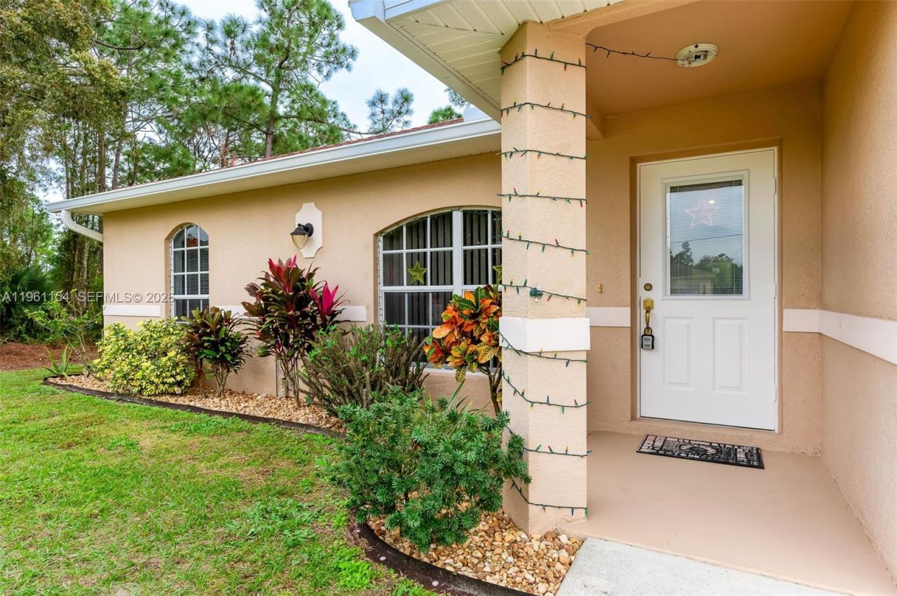 436 Broadmoor St , Lehigh Acres, FL 33974 Photo