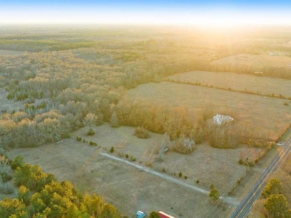 6490 FM 1701, Avery, TX 75554