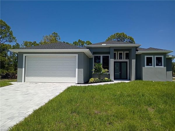 5102 LEE CIR S, LEHIGH ACRES, FL 33971