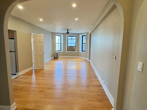 754 Brady Avenue, Unit 602, Bronx, NY 10462