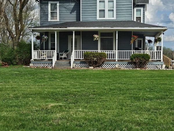 714 4th Street S, Chariton, IA 50049