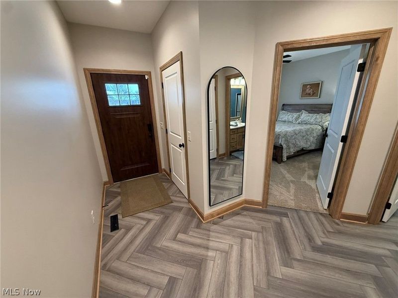 1196 Pinebluff Drive NE, New Philadelphia, OH 44663 Photo 2