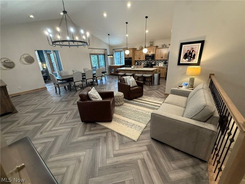 1196 Pinebluff Drive NE, New Philadelphia, OH 44663 Photo 4