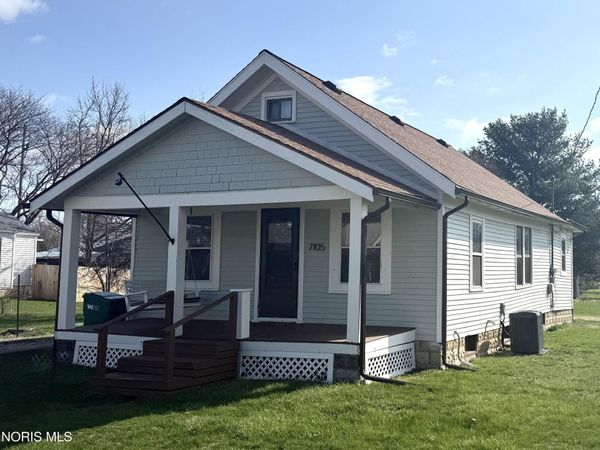 7105 N Curtice Street, Curtice, OH 43412