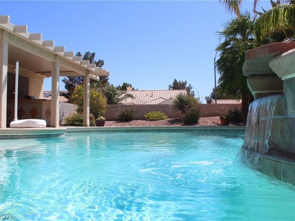 5433 Truckee Court, Las Vegas, NV 89122