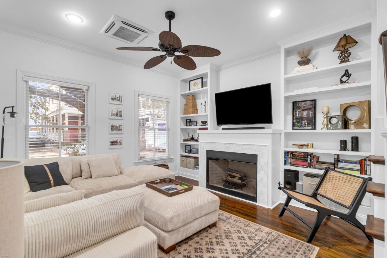 250 Coming Street Photo 12