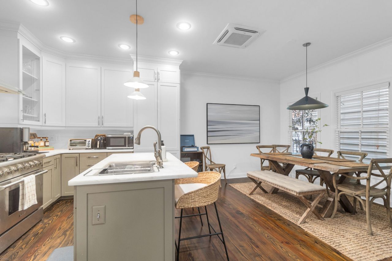 250 Coming Street Photo 17