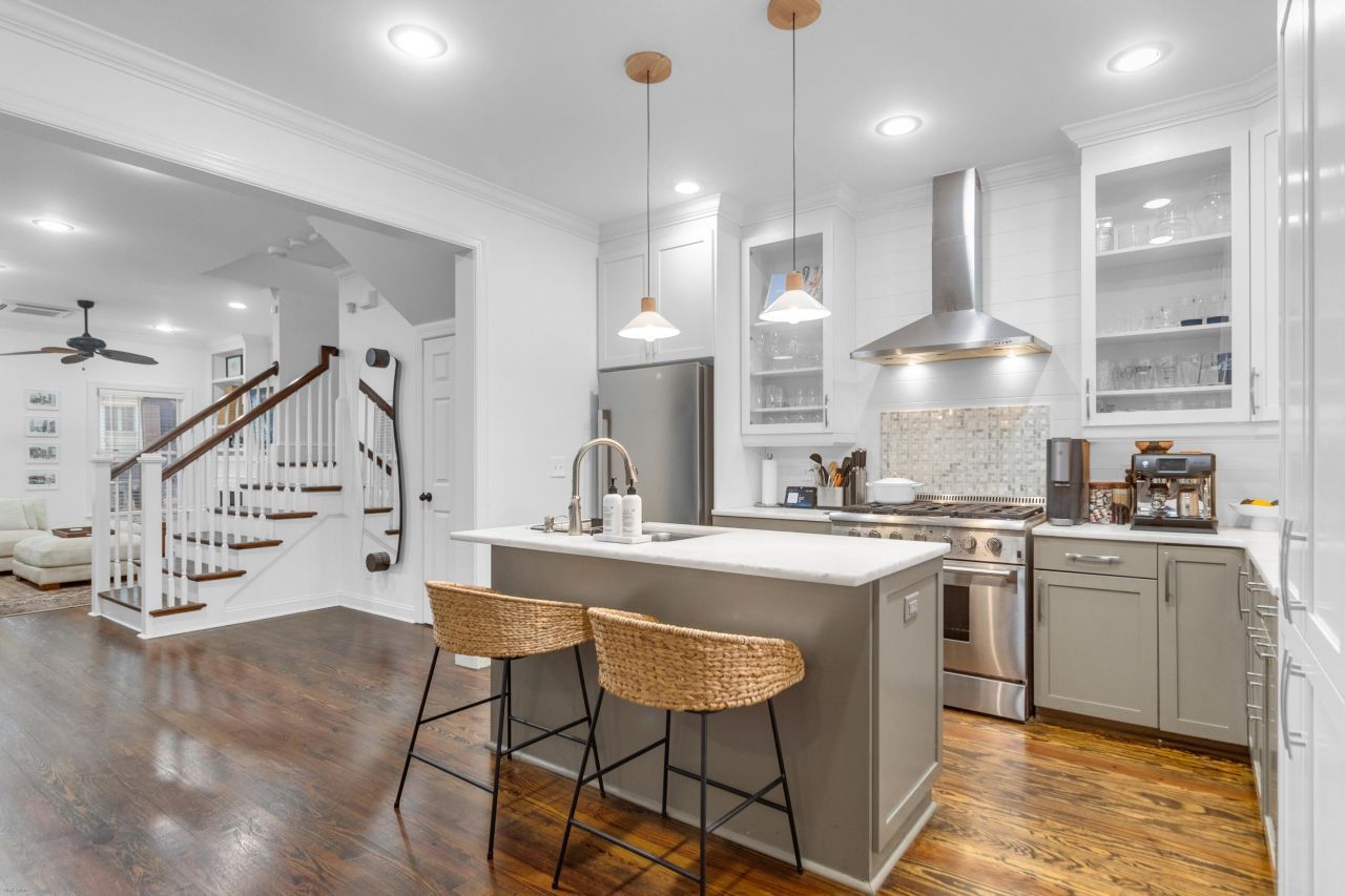 250 Coming Street Photo 18