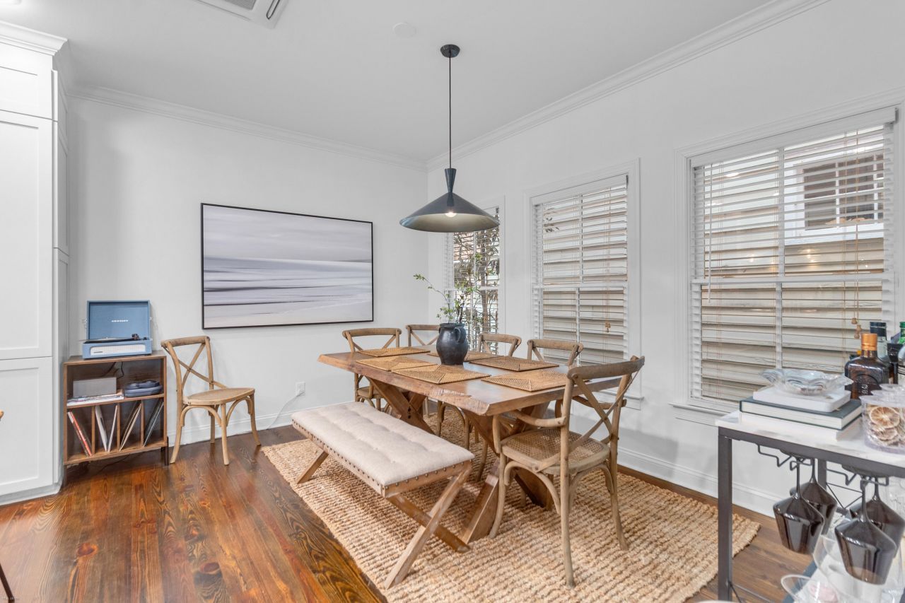 250 Coming Street Photo 24