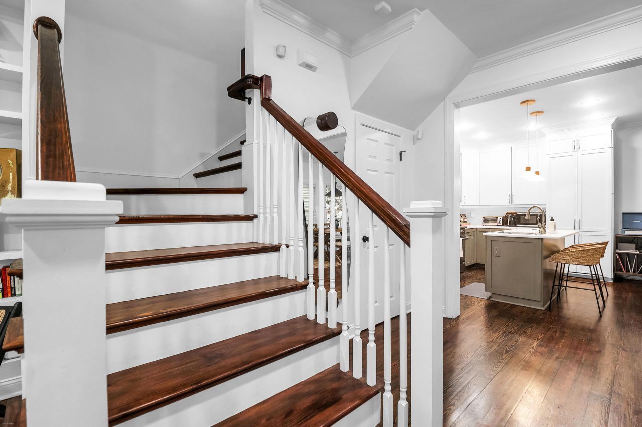 250 Coming Street Photo 25