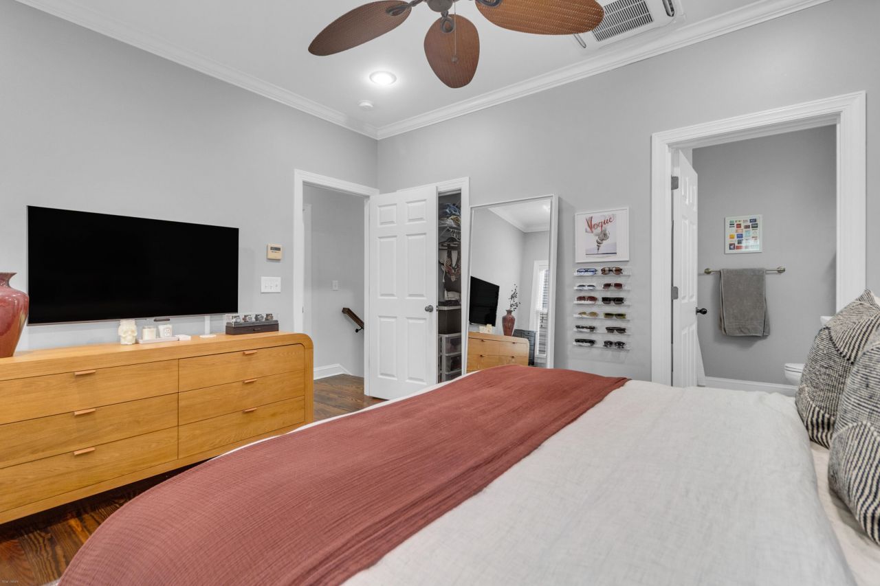 250 Coming Street Photo 27