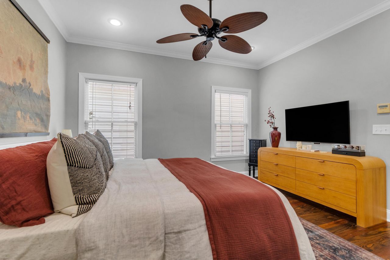 250 Coming Street Photo 28