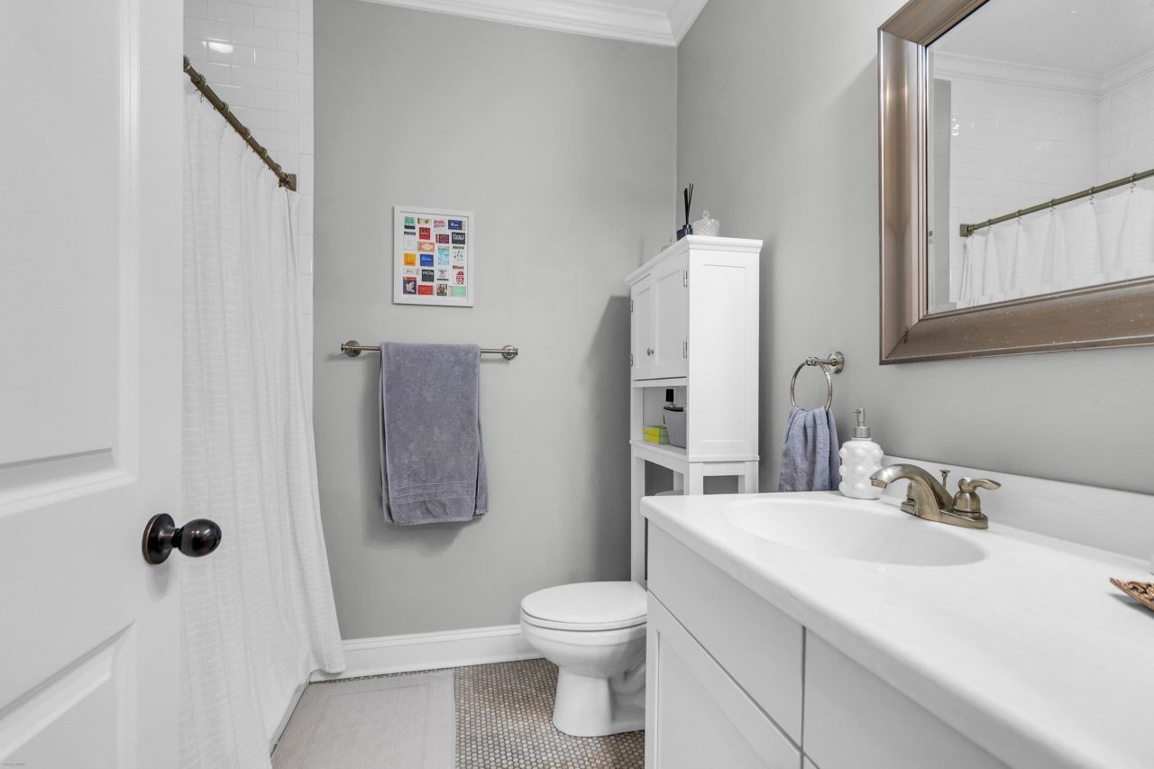 250 Coming Street Photo 31