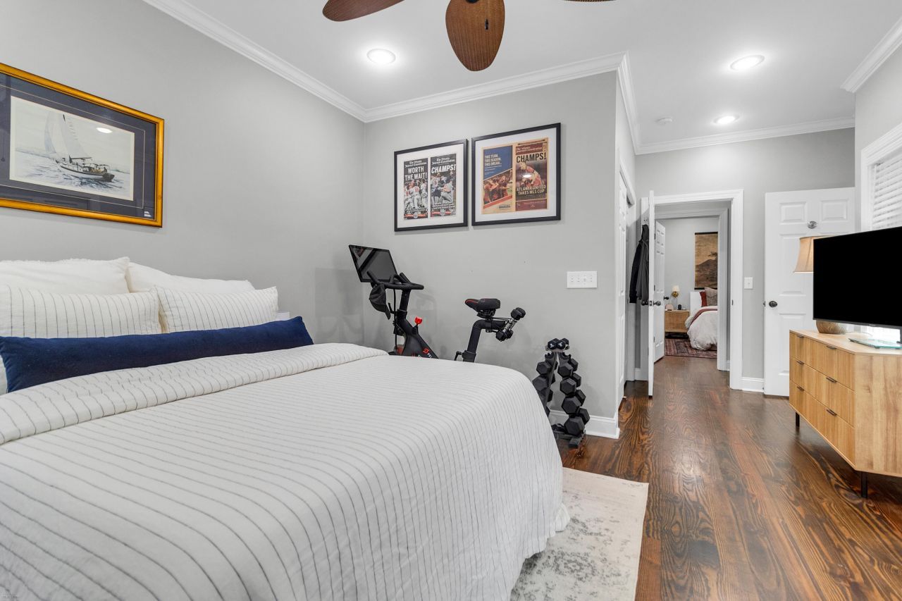 250 Coming Street Photo 35