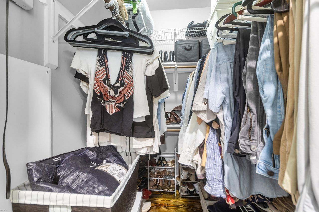 250 Coming Street Photo 36