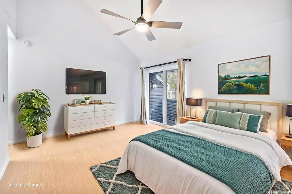 421 Cambridge Circle Photo 15