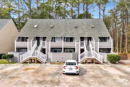 421 Cambridge Circle photo 4