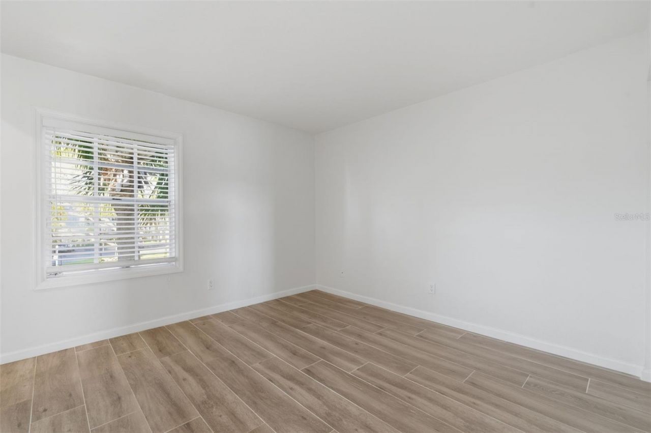 5011 Starfish Drive Se, Unit D, Saint Petersburg, FL 33705 Photo