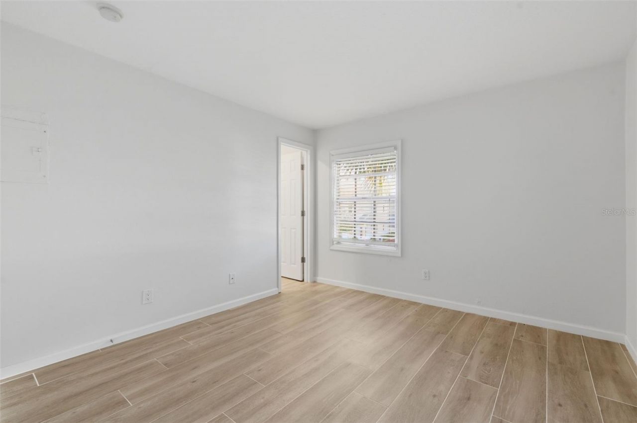 5011 Starfish Drive Se, Unit D, Saint Petersburg, FL 33705 Photo