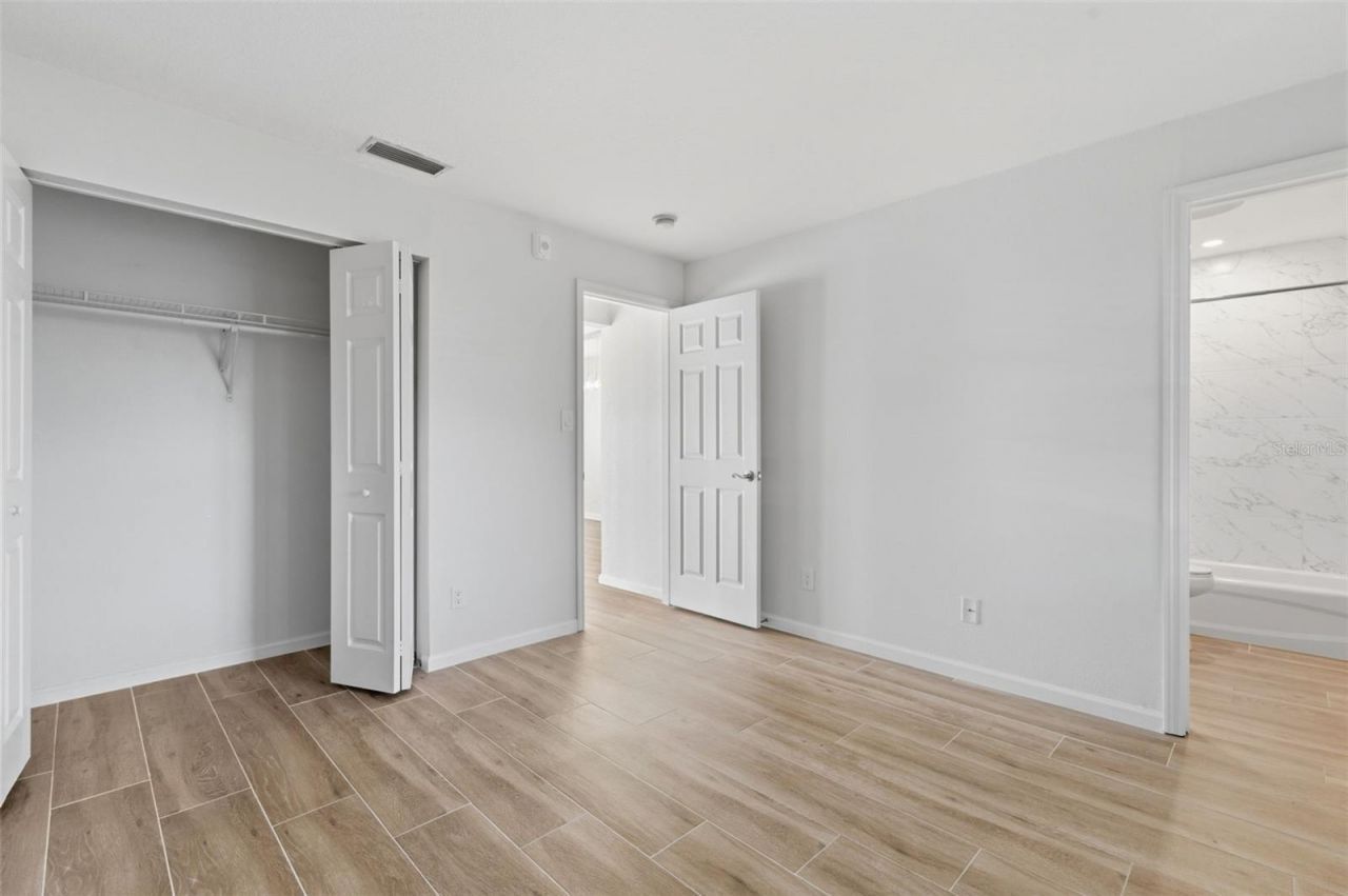 5011 Starfish Drive Se, Unit D, Saint Petersburg, FL 33705 Photo